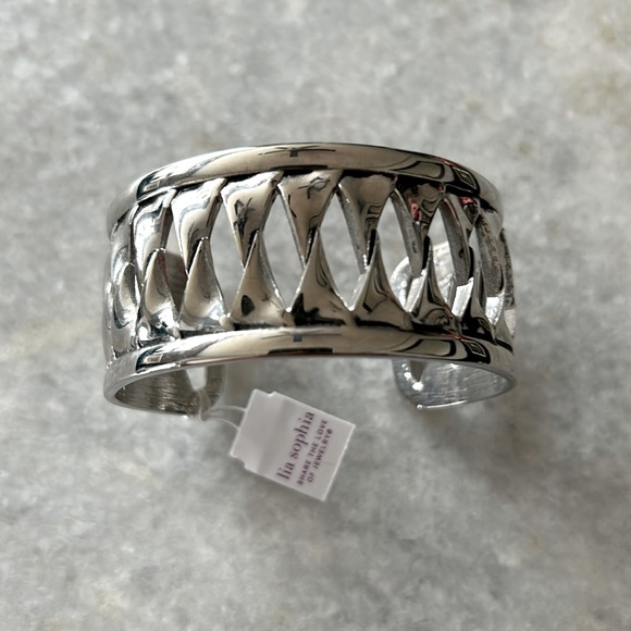 Lia Sophia - Picture 1 of 1